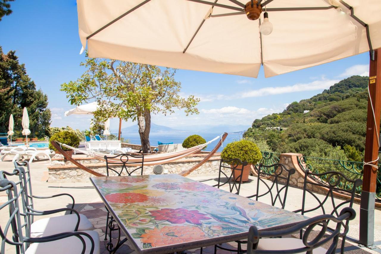 Suite Villa Carolina กาปรี ภายนอก รูปภาพ