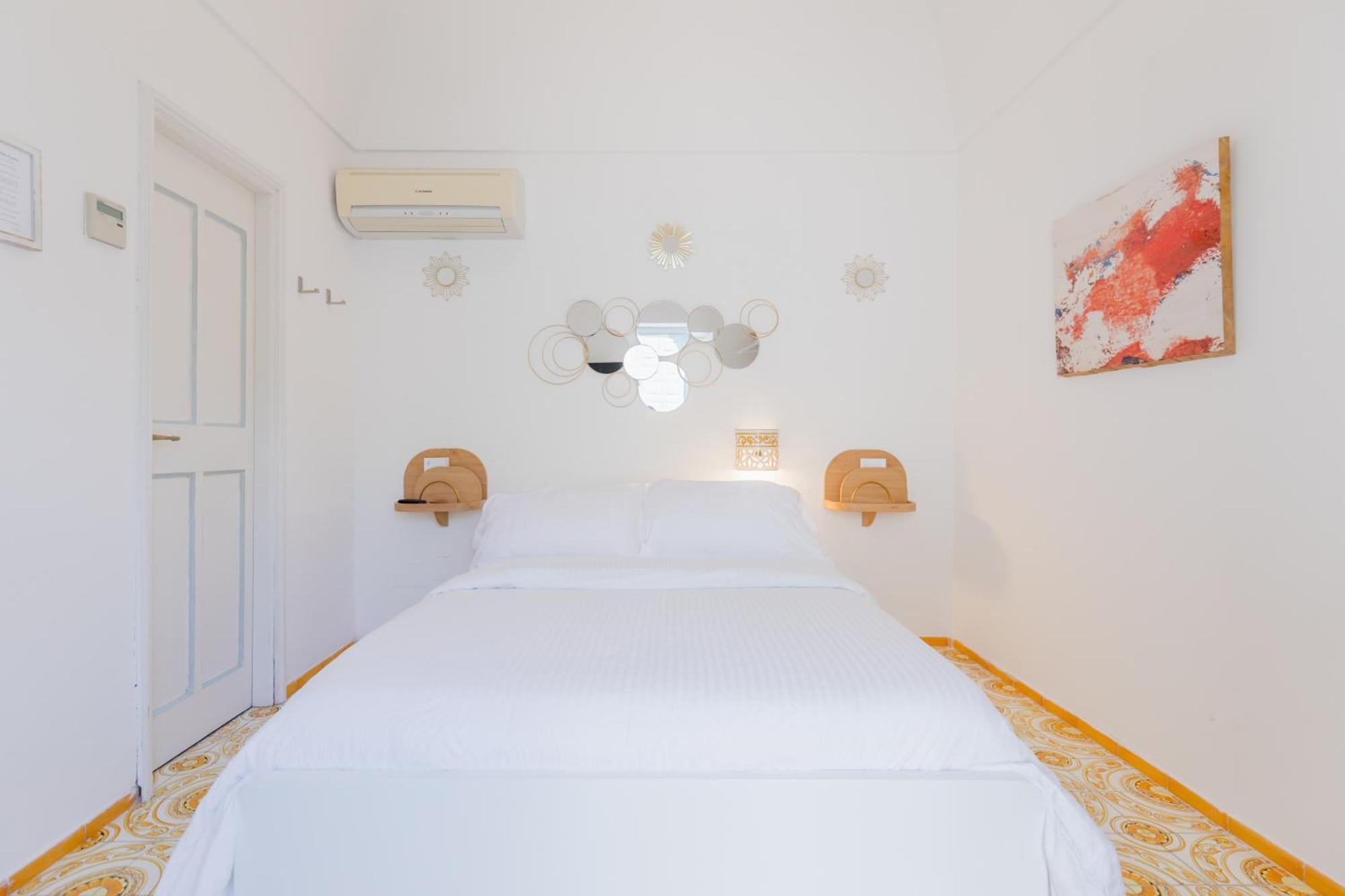 Suite Villa Carolina กาปรี ภายนอก รูปภาพ