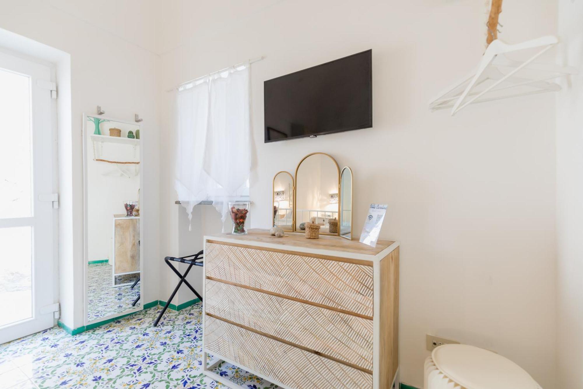Suite Villa Carolina กาปรี ภายนอก รูปภาพ