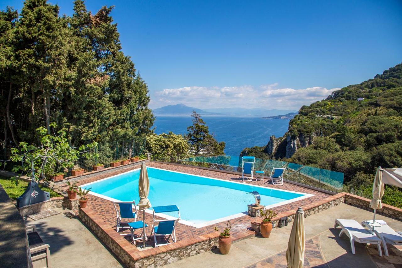 Suite Villa Carolina กาปรี ภายนอก รูปภาพ