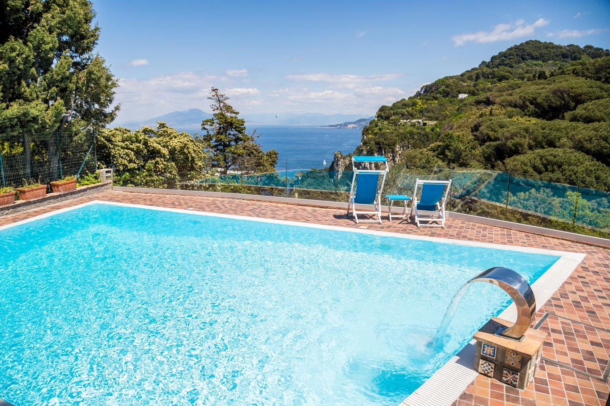 Suite Villa Carolina กาปรี ภายนอก รูปภาพ